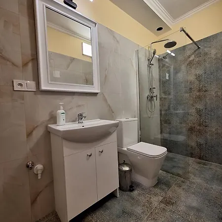 Terrace - Kindstay Prague Airport Apartmán Tuchomerice